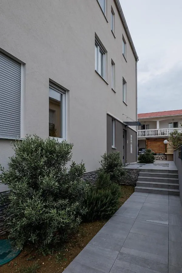 Apartment Dubravka Povljana