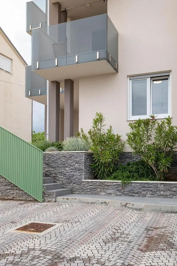 Apartment Dubravka Povljana 0*,  Croatia